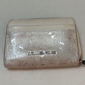 Michael Kors Small Floral Wallet - white and silver